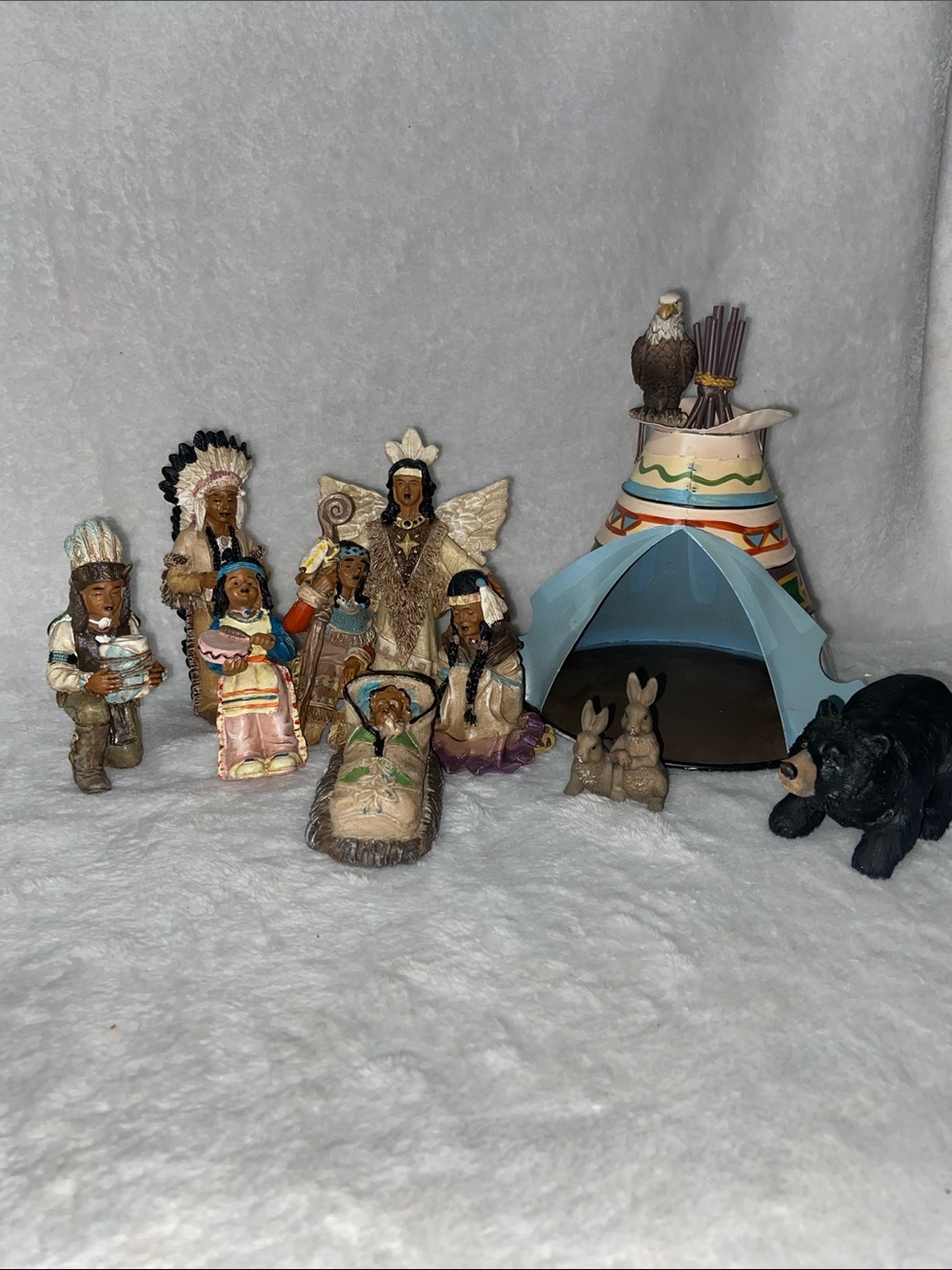 WMG 2003 / 2010 Native American Collectible Resin Nativity Set
